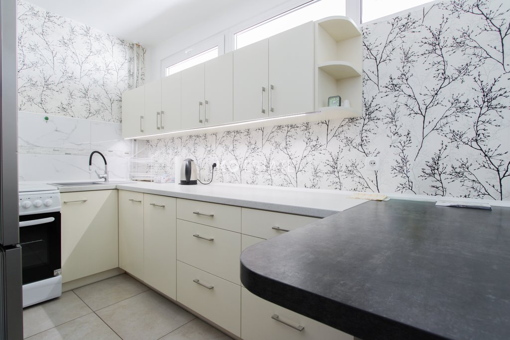 Na sprzedaż przestronne 2-pokojowe mieszkanie 53 m² z panoramicznym widokiem na Krzyki Wrocław, Krzyki, Powstańców Śląskich  53m2 Foto 1