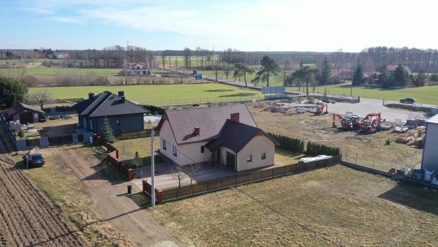 Dom 117m2 z garażem i dużą działką w Rzekuniu Rzekuń, Rolna  117m2 Foto 1