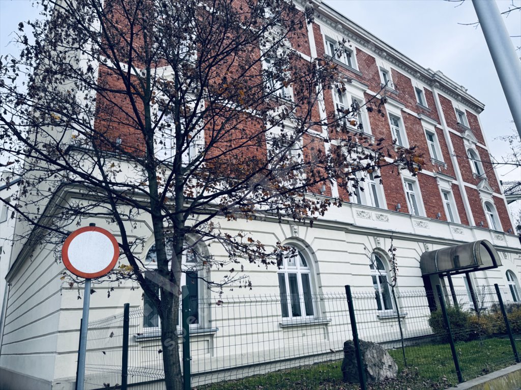 Zapraszam do obejrzenia kawalerki 32 m² z aneksem i parkingiem Brzeg  32m2 Foto 1