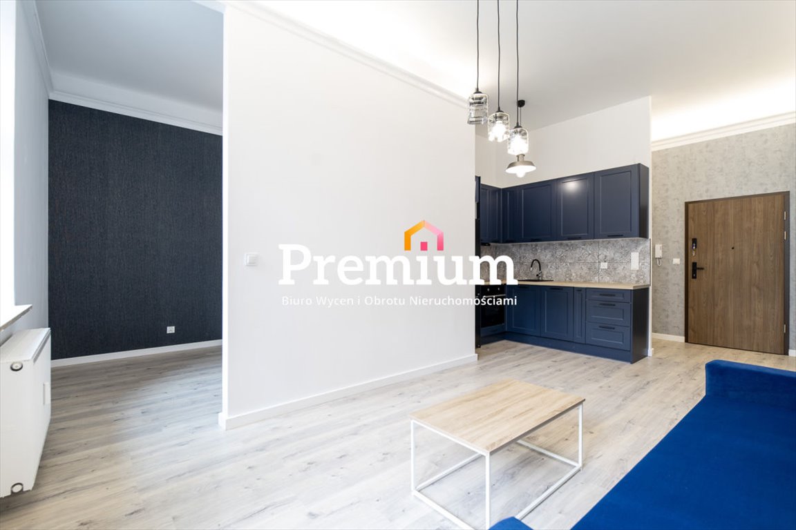 Mieszkanie dwupokojowe na sprzedaż Zielona Góra, Centrum  42m2 Foto 1