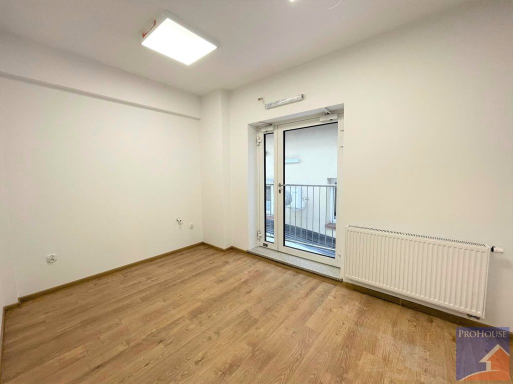 Lokal 14 m² w centrum Limanowej, duże okno, odnowiona klatka Limanowa  14m2 Foto 1