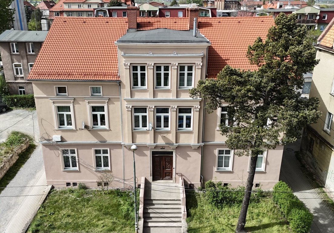 Mieszkanie czteropokojowe  na sprzedaż Bielawa, Piastowska  89m2 Foto 2