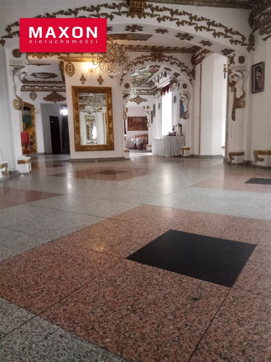 Lokal użytkowy na sprzedaż Ostrowiec Świętokrzyski, ul. Kuźnia 1 000m2 Foto 1 Lokal użytkowy na sprzedaż Ostrowiec Świętokrzyski, ul. Kuźnia 1 000m2 Foto 1