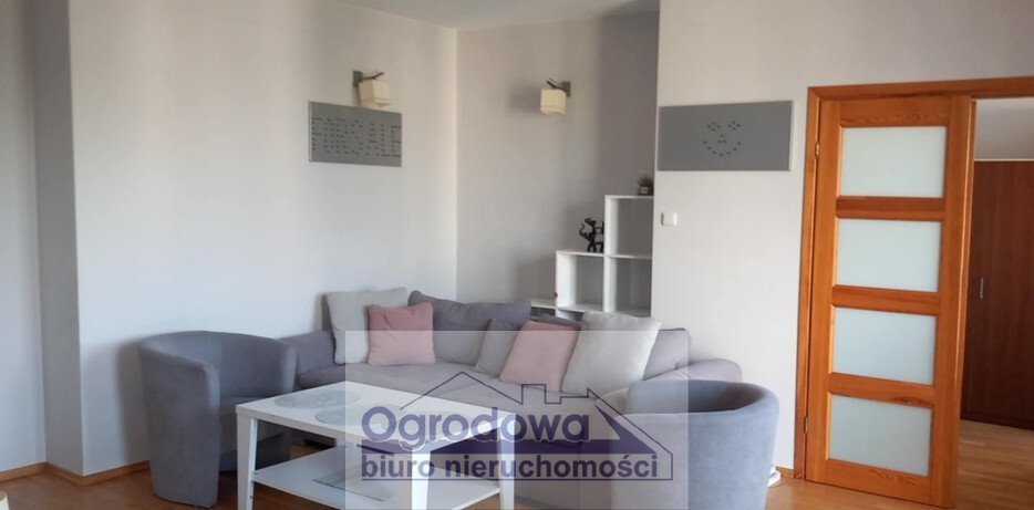 Komfortowe 3-pokojowe mieszkanie z garażem na zamkniętym osiedlu Warszawa, Wesoła, Stara Miłosna, Jeździecka  70m2 Foto 1