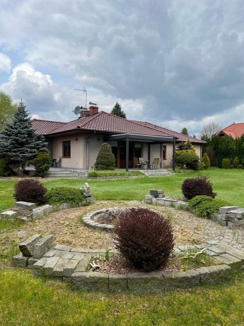 Dom na sprzedaż Węgry  140m2 Foto 1