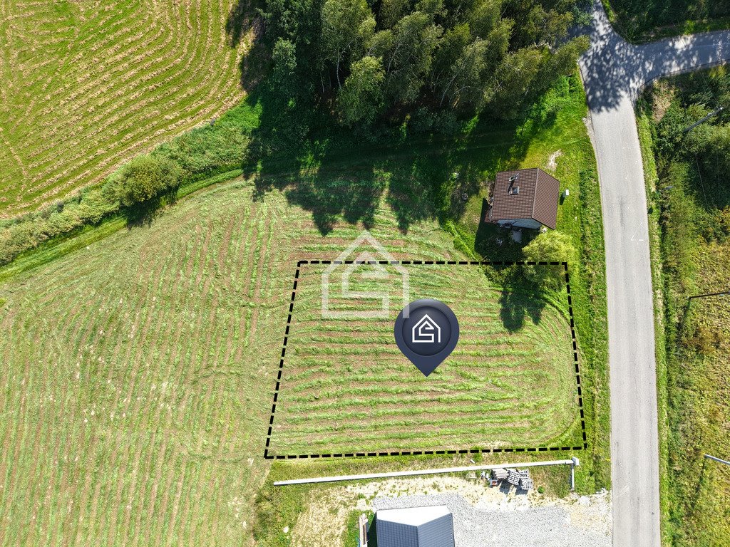 Do sprzedania działka budowlana 7,88 ar media, spokojna okolica Kobyle  788m2 Foto 1