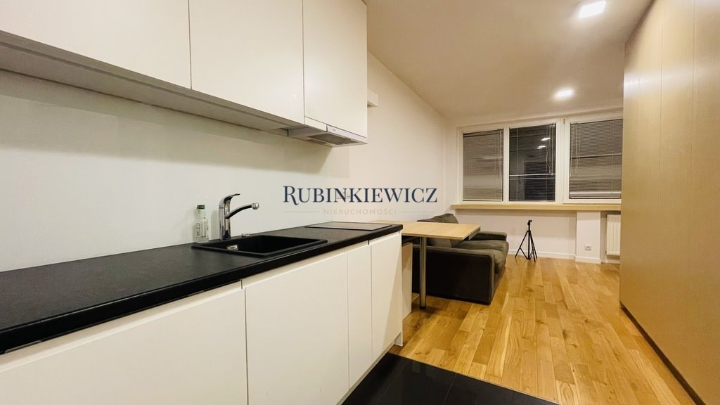 Kawalerka na wynajem Warszawa, Śródmieście, pl. Grzybowski  24m2 Foto 2