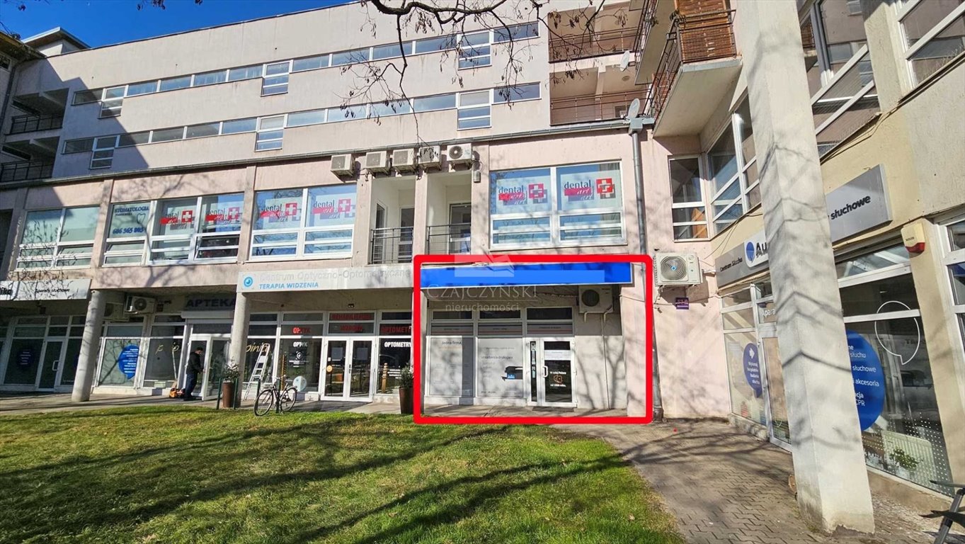 Wynajem lokalu 133 m2 w sercu Krzyków z witrynami Wrocław, Krzyki, Południe, Komandorska  133m2 Foto 1