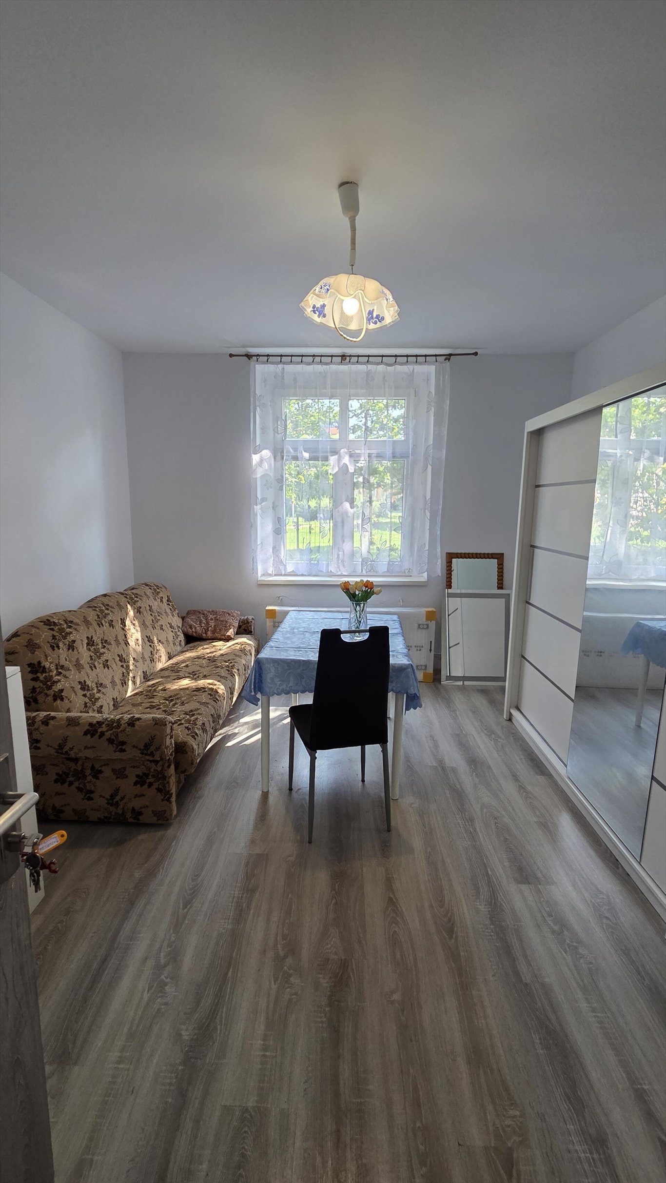 Przestronna kawalerka 25 m² - po remoncie - parking: Grudziądz