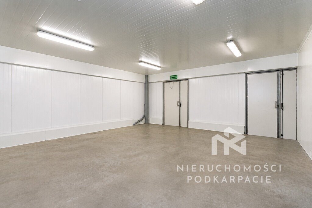 Lokal chłodniczy 160 m² z biurem - Rzeszów Giełda Agrohurt: Rzeszów: Lubelska