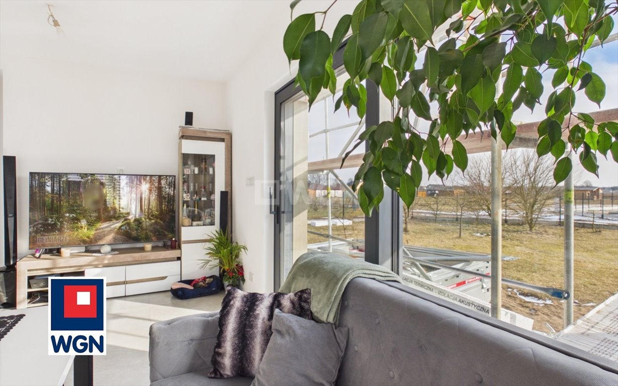 Nowoczesny dom 93 m2 z kominkiem i dużą działką Jesiona, Osiedle Piaskowe  93m2 Foto 1