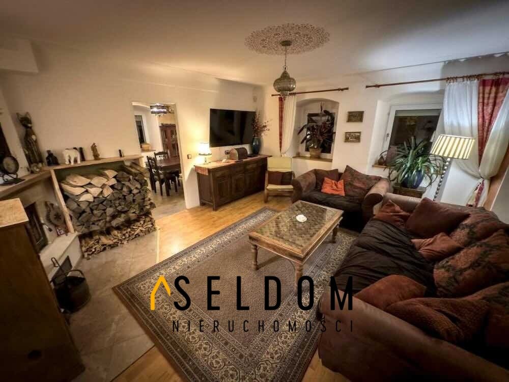 Polecam przestronny dom 140 m² z kominkiem i widokiem na rzekę Piechowice  140m2 Foto 1