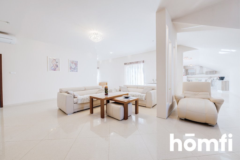 Dom 160 m² z dużą przestrzenią użytkową (garaż, sala, magazyny) Radom, Janiszpol, Bieszczadzka  160m2 Foto 1