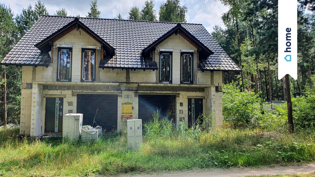 Dom na sprzedaż Lgiń  234m2 Foto 1