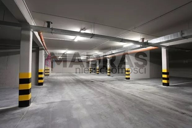 Garaż na wynajem Warszawa, Praga-Południe, Grochowska 12m2 Foto 1 Garaż na wynajem Warszawa, Praga-Południe, Grochowska 12m2 Foto 1