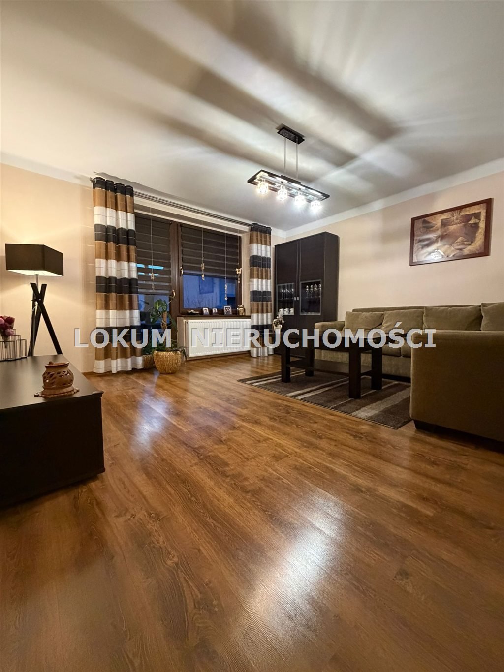 Dom na sprzedaż Jastrzębie-Zdrój, Zdrój, Sosnowa  360m2 Foto 1