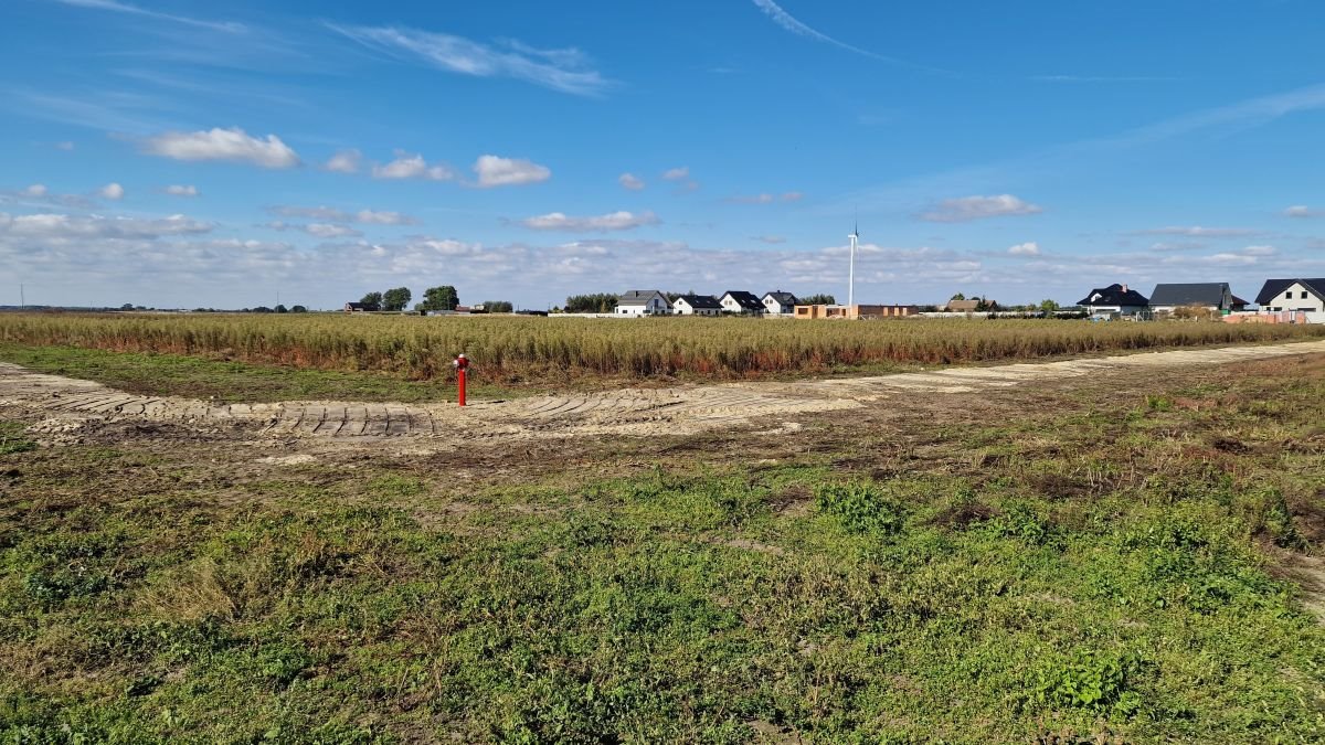 Sprzedam działkę budowlaną 650 m² z mediami w Droszewie Droszew  648m2 Foto 1