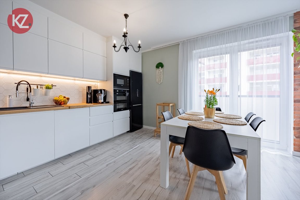 Mieszkanie czteropokojowe  na sprzedaż Piła, Zielona Dolina, Targowa  76m2 Foto 1