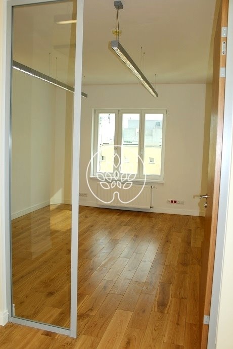 Nowoczesny lokal biurowy z tarasem i widokiem na centrum Warszawa, Śródmieście  165m2 Foto 1