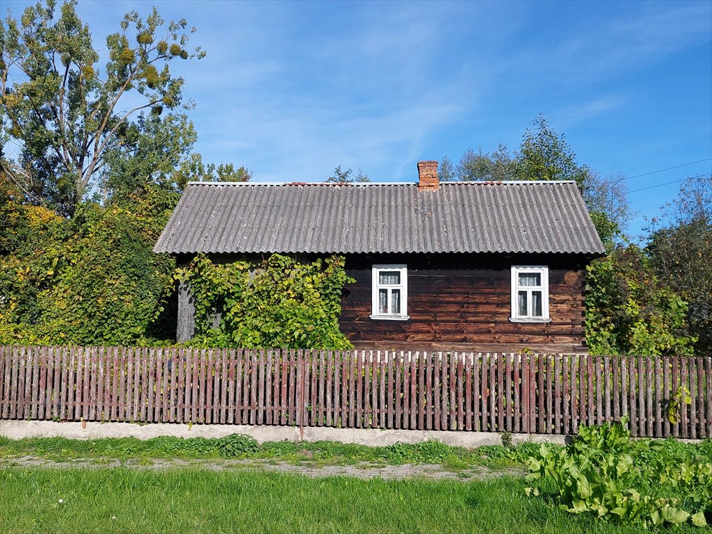 Urokliwe siedlisko 80 m² z tradycyjnym domem w Hołodach Hołody  80m2 Foto 1