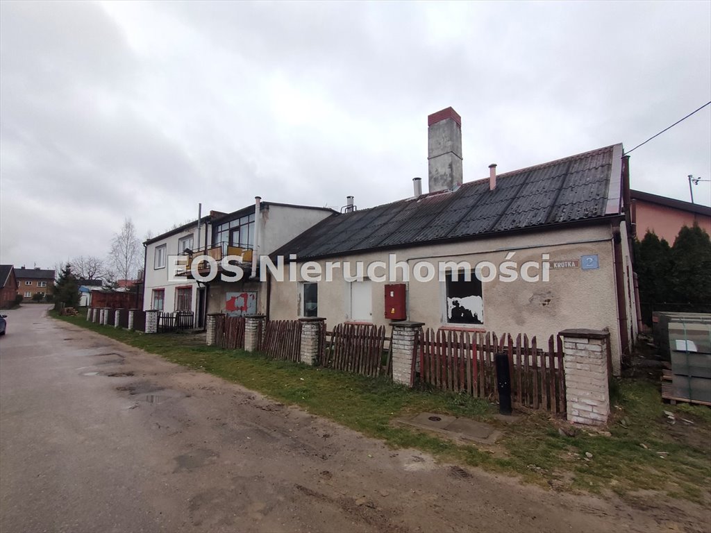 Na sprzedaż unikalny lokal 229 m² w Stare Dłutowie - potencjał na dom lub pracownię! Stare Dłutowo, Krótka  229m2 Foto 1