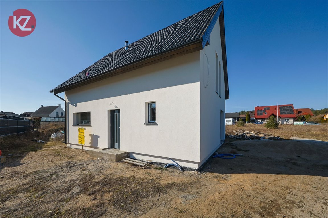 Polecam przestronny dom 118 m² z dużym ogrodem w Zawadzie Zawada, Liliowa  123m2 Foto 1