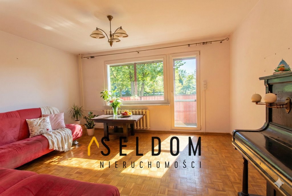 Mieszkanie 3 pok. do remontu z balkonem w centrum Konina Konin, Fryderyka Chopina  59m2 Foto 1