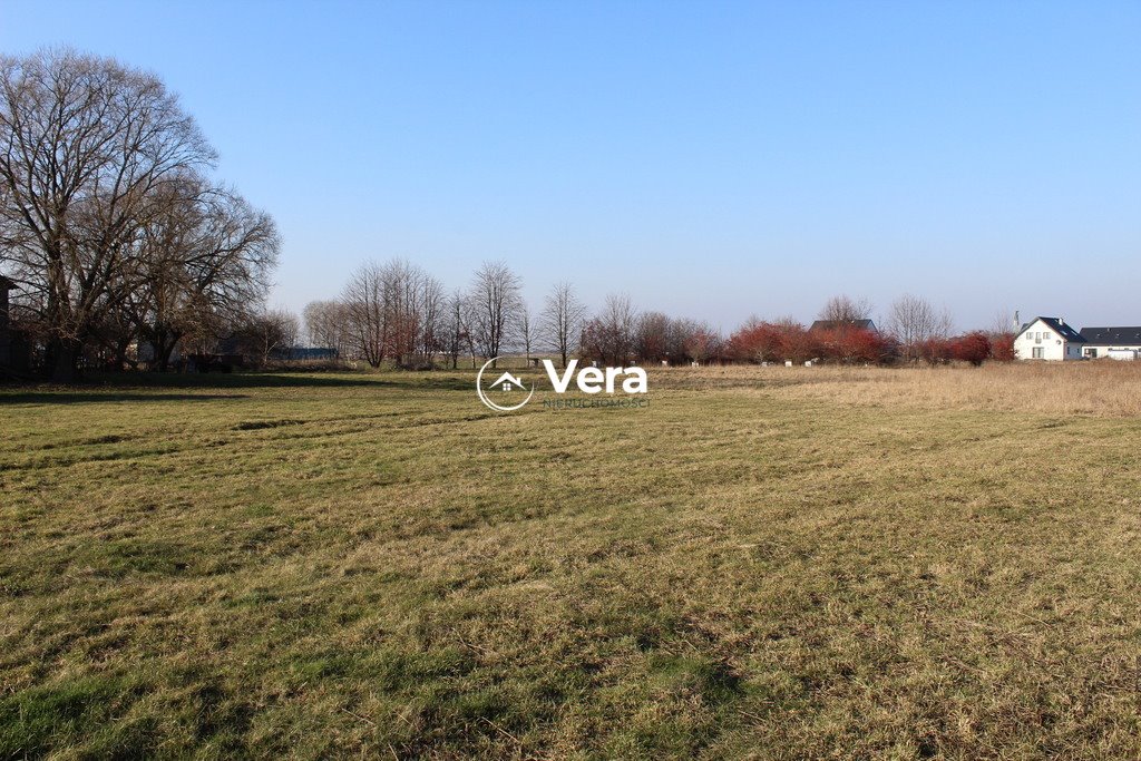 Działka pod zabudowę w Kraśniczej Woli, media, 1328 m² Kraśnicza Wola  1 328m2 Foto 1