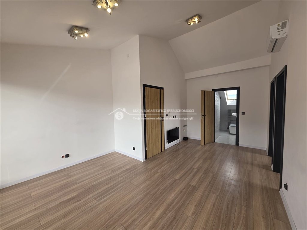 Na wynajem przestronny lokal 60 m² z parkingiem i elastycznym przeznaczeniem Buczkowice  60m2 Foto 1