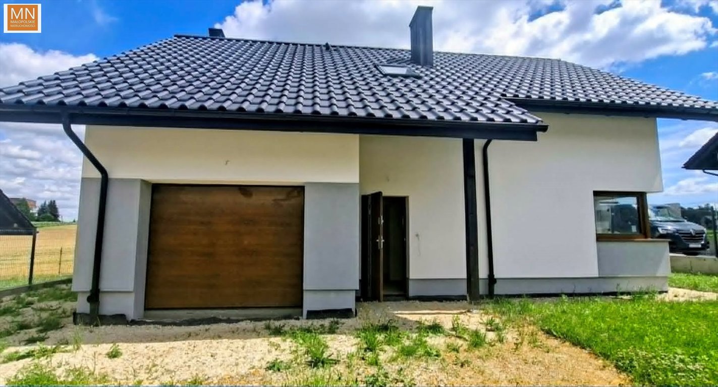 Nowoczesny dom 145 m² z basenem, ogrodem i parkingiem polecam! Kocmyrzów-Luborzyca  145m2 Foto 1
