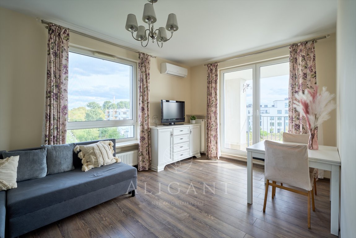 Przytulne 2-pokoje z loggią, klimatyzacją i miejscem garażowym Warszawa, Montwiłłowska  52m2 Foto 1