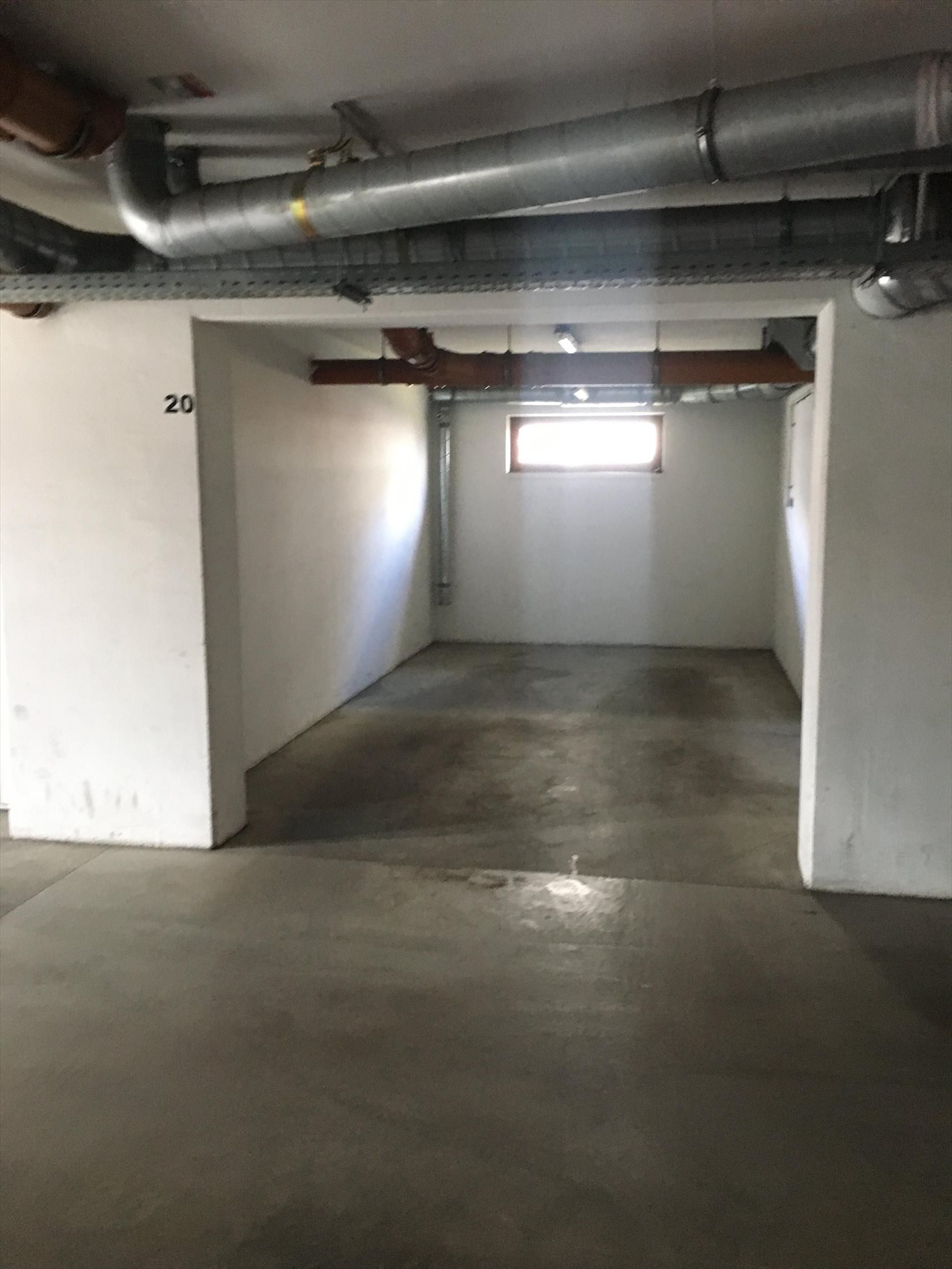 Garaż na wynajem Kraków, Kraków-Krowodrza, Poznańska 5 20m2 Foto 1 Garaż na wynajem Kraków, Kraków-Krowodrza, Poznańska 5 20m2 Foto 1