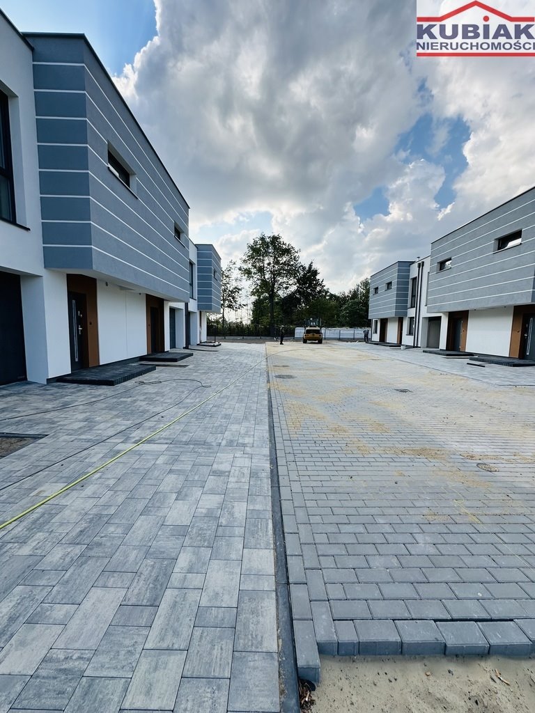 Nowoczesny bliźniak 115,58 m2 z ogródkiem, bez PCC Kaputy  116m2 Foto 1