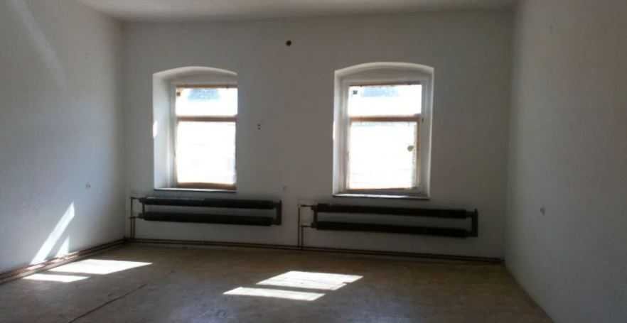 Przestronny lokal 268 m2 z możliwością podziału na mieszkania Piława Górna  265m2 Foto 1