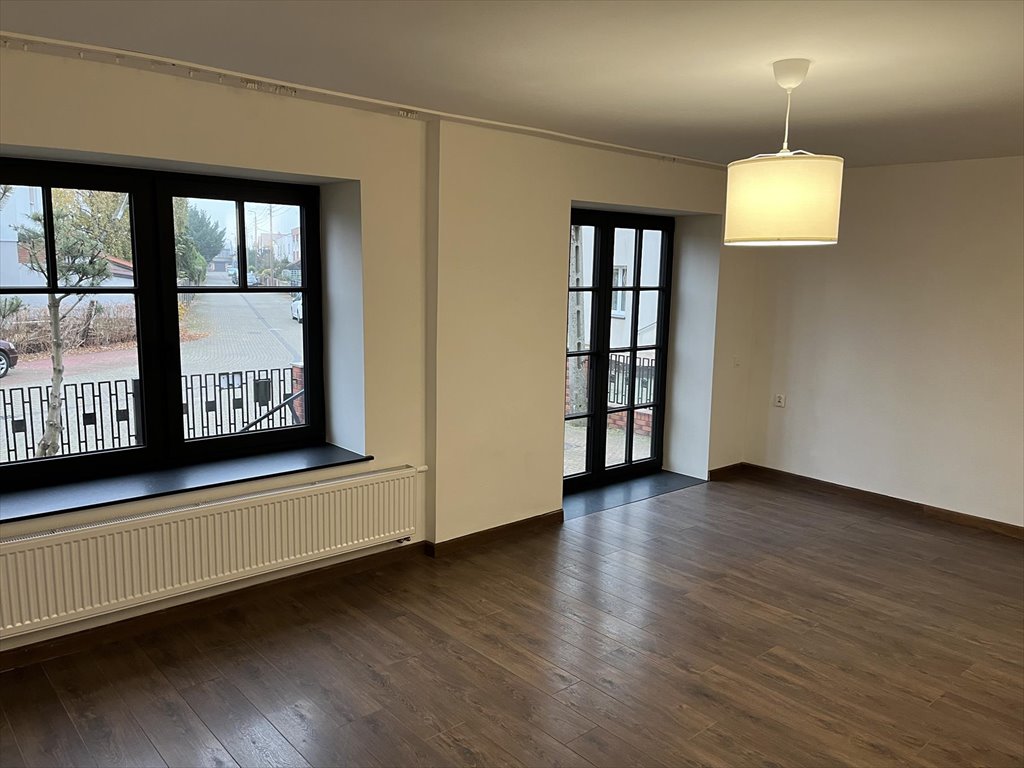 Przestronny dom 130 m2 z 5 pokojami i ogrodem Leszno, Zatorze, Zatorze  130m2 Foto 1