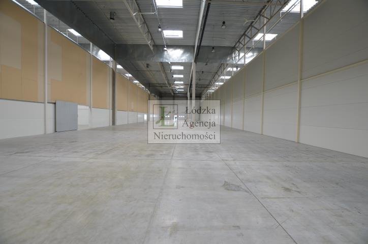 Lokal użytkowy na wynajem Stryków  3 700m2 Foto 4