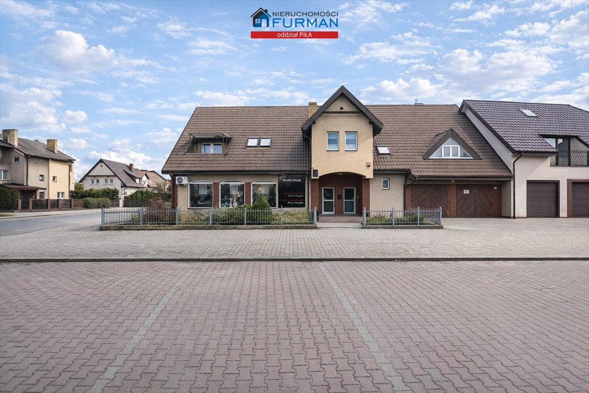 Dom z lokalem usługowym 334 m², Piła, Podlasie Piła, Podlasie  334m2 Foto 1