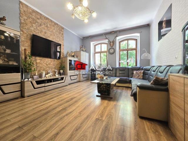 Mieszkanie trzypokojowe na sprzedaż Świdnica  80m2 Foto 1