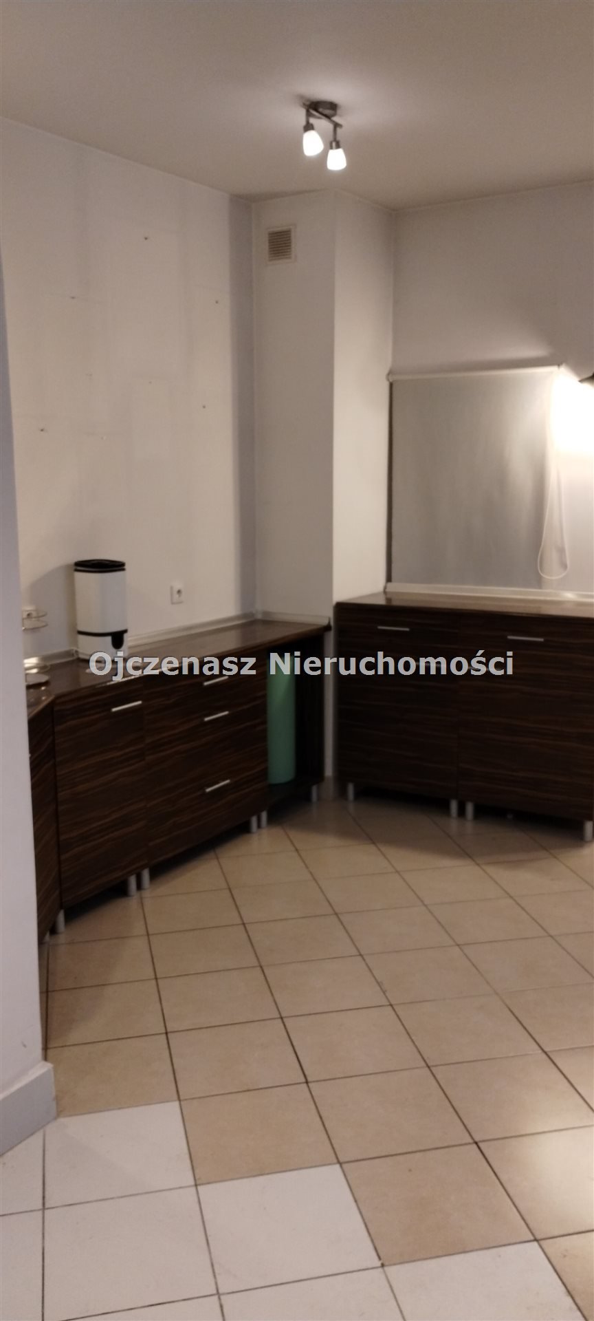 Lokal użytkowy na sprzedaż Bydgoszcz, Śródmieście  19m2 Foto 1