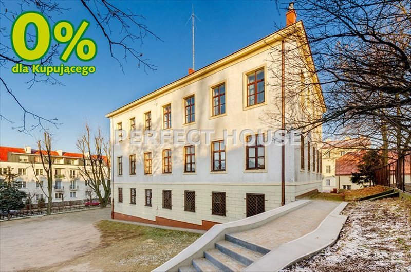 Budynek biurowy 993 m2 w centrum Łomży z parkingiem Łomża  993m2 Foto 1