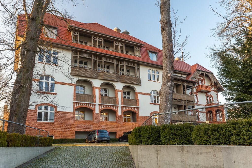 Ekskluzywna inwestycja w Kudowie-Zdroju: 44 lokale, SPA, parking Kudowa-Zdrój  3 479m2 Foto 1