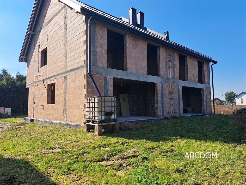 Zapraszam do obejrzenia nowoczesnego segmentu 5 pokoi z garażem i dużą działką Śledziejowice, Śledziejowice  115m2 Foto 1