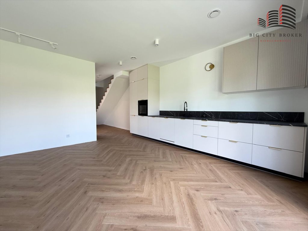 Sprzedam dom 116 m² z garażem i nowoczesnym wyposażeniem Żabia Wola  117m2 Foto 1