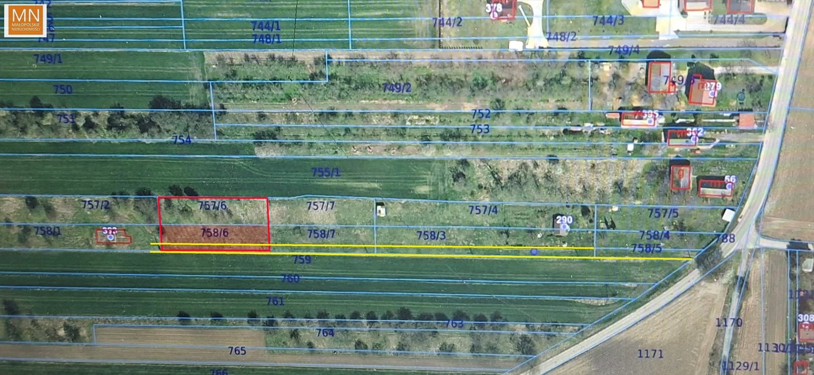 Działka budowlana na sprzedaż Morawica  1 647m2 Foto 1