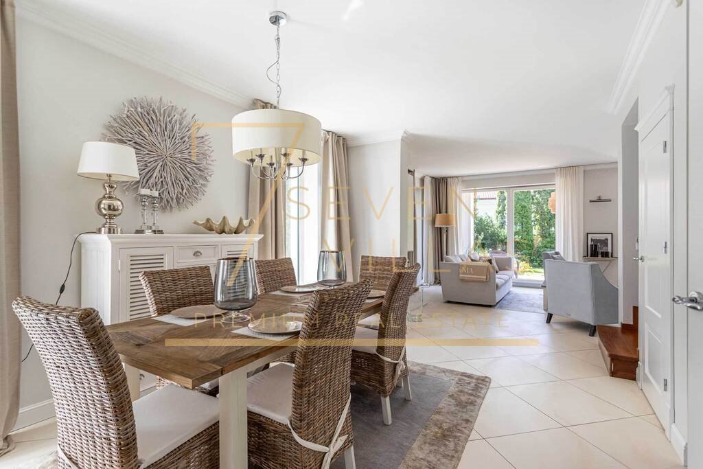 Przestronny dom 240 m2 z ogrodem, garażem i wysokim standardem Jabłonna  240m2 Foto 1