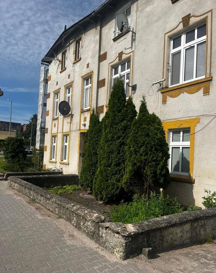 Na sprzedaż atrakcyjny lokal 10,8 m² z dużym budynkiem gospodarczym Kamień Krajeński, Chojnicka  10m2 Foto 1