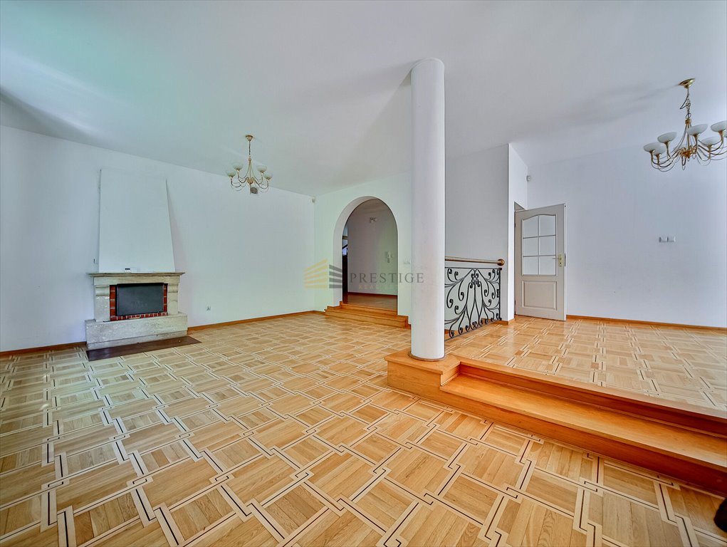 Luksusowy dom 8 pokoi z ogrodem, blisko Szkoły Amerykańskiej Konstancin-Jeziorna, Konstancin, Pogodna  450m2 Foto 1