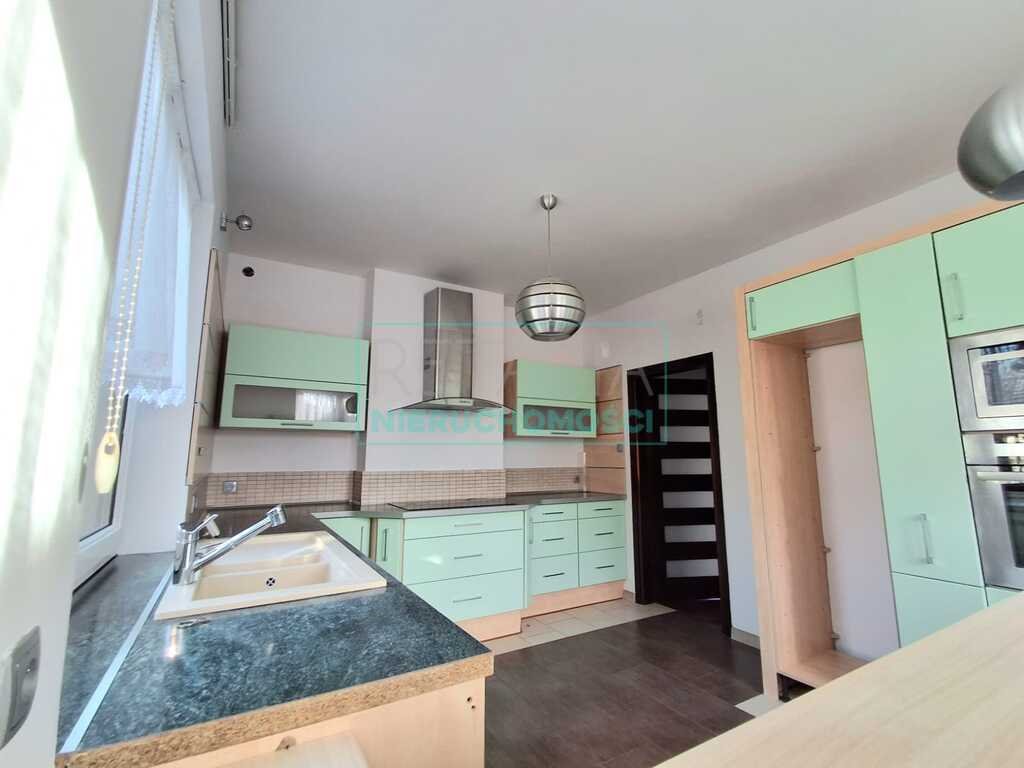 Przestronny dom 212 m² z ogrodem i garażem w Grodzisku Grodzisk Mazowiecki  212m2 Foto 1