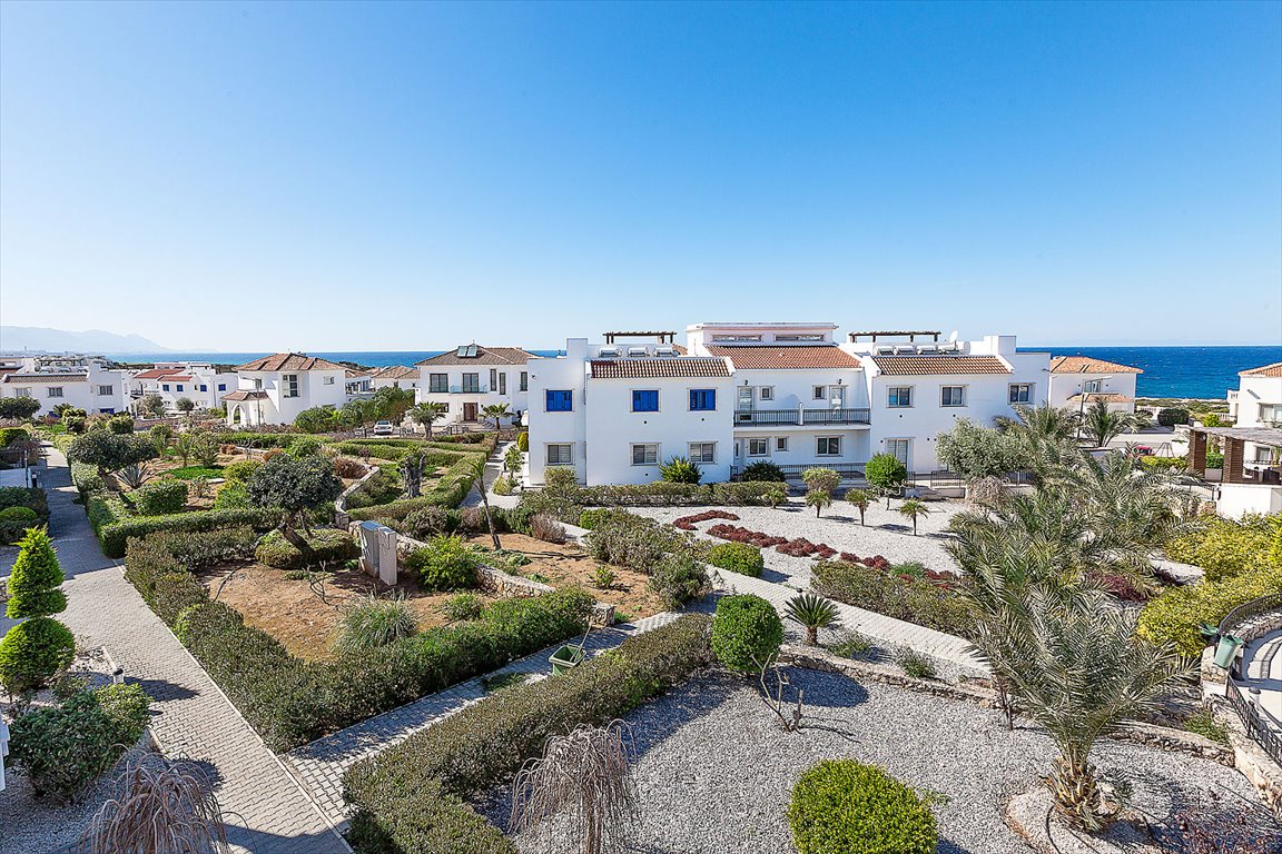 Luksusowy apartament z ogrodem nad morzem w Girne Cypr, Karaağaç, Karaağaç, Girne, Cypr Północny  90m2 Foto 1