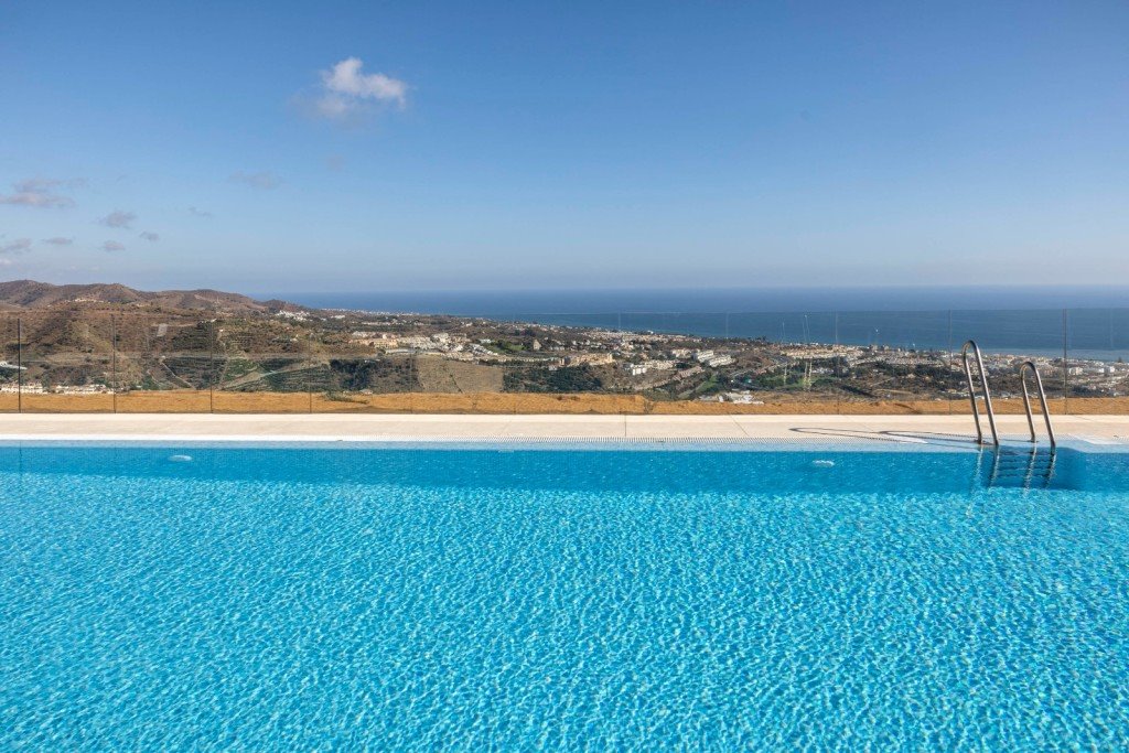 Mieszkanie dwupokojowe na sprzedaż Hiszpania, Málaga  172m2 Foto 1